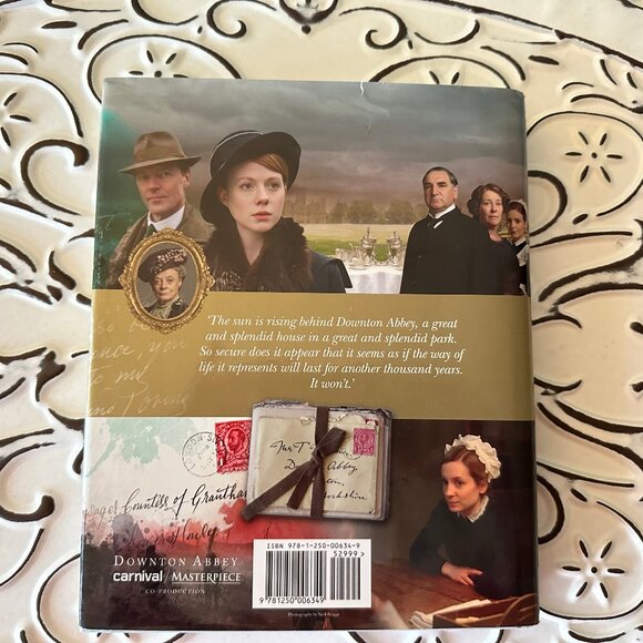 The World of Downton Abbey, The Secrets & History Unlocked.  Behind the scenes. - Picture 2 of 7